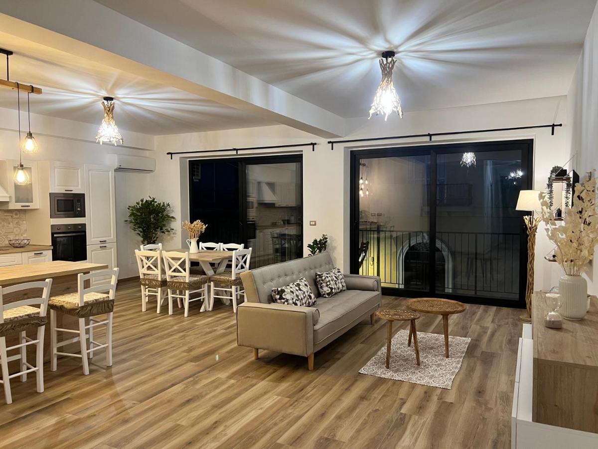 Ferienwohnung Al Vicolo Stretto Brancaleone Marina Exterior foto
